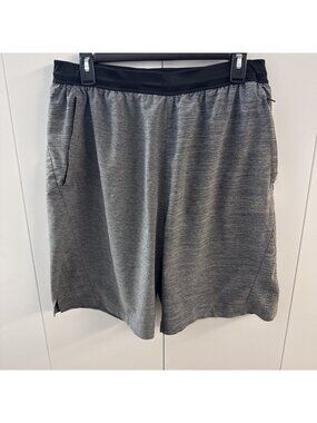 Adidas Men’s Dri Fit Shorts Gray Black Size Large Zip Pockets
